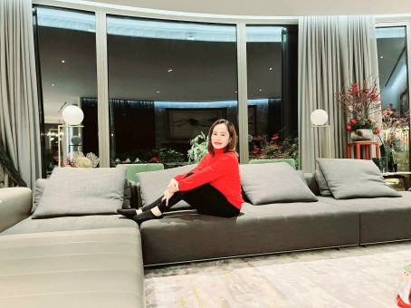 Loreven Amilanto, 43, Hong Kong