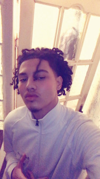 Madnessbil, 19, Algeria