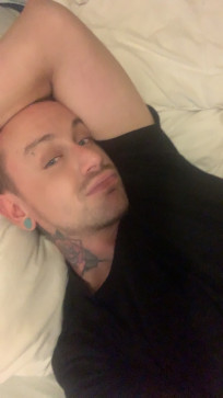Sweet Peaches, 28, United States