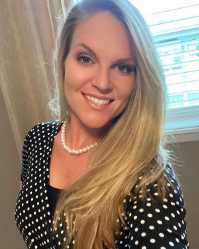 LindaHern, 29, United States
