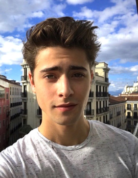 Tom, 33, United Kingdom