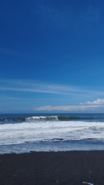 Lala Poe, 28, Indonesia