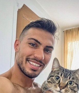 Antonio, 27, Hungary