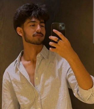 La S, 26, India