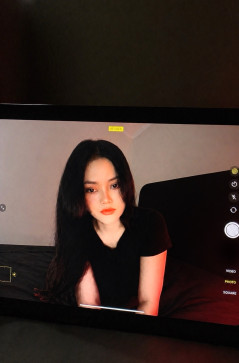 Ari, 24