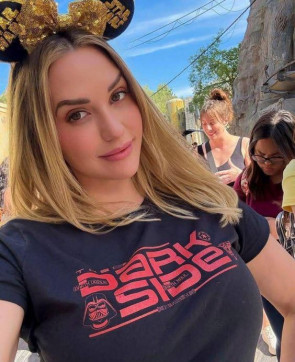 Jessica Brooks, 30, United States