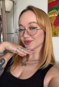 Samantha, 30, United States