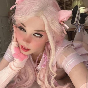 MOMMY  DOMMY, 27, United States