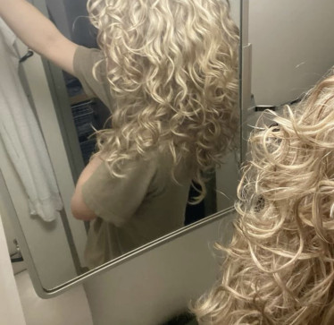 Isabelle, 99, Sweden