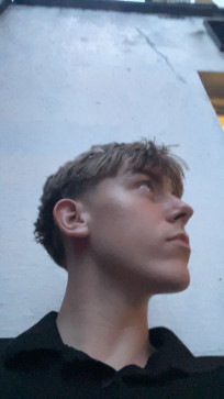 Boybored, 18, United Kingdom