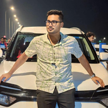 Rick Rohan, 30, India