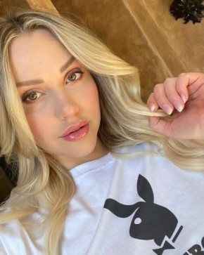 Mary Slenson, 22, United States