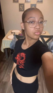 Hannah, 18, United States