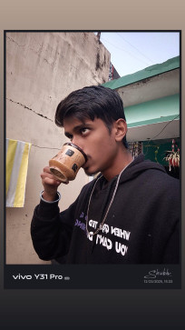 Shubh Barni, 19, India