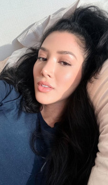 Brenda, 27, United States