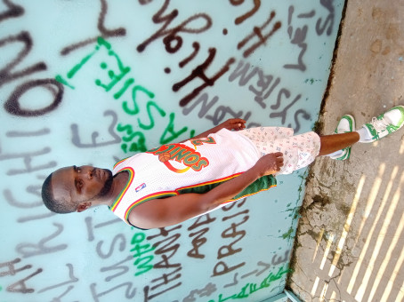 Ernestneedlove, 40, United States