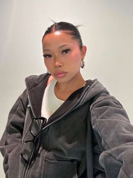 Angela, 28, United States