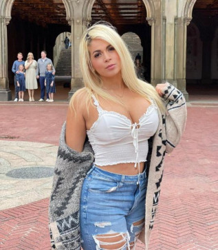 Jessica, 30, United States