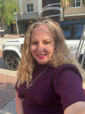 Brenda, 37, United States