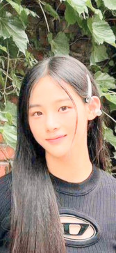 HO YEON, 18, South Korea