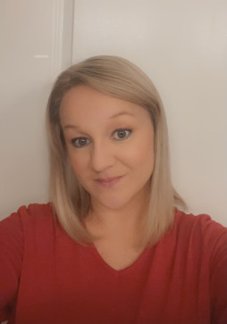Lori Fox, 45, Netherlands