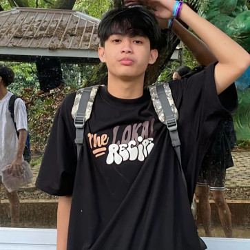 David Davis, 18, Philippines