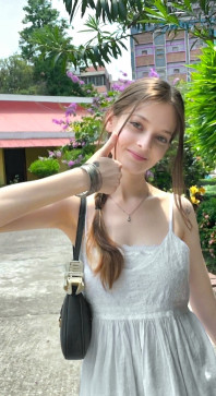 Aminah Sh, 23, Italy