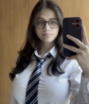 Aisha, 18, India