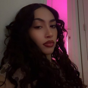 Jessica, 22, United States