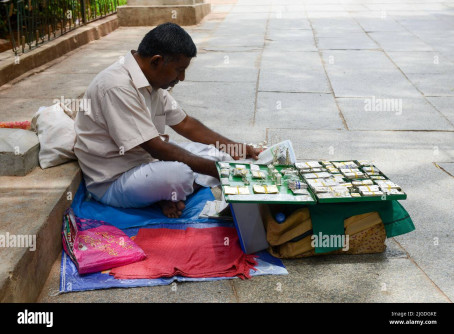 Clutcher Wala, 19, India