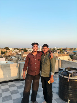 Gggff Gggff, 18, India