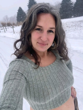 Hailey Farrel, 18, United States