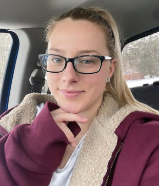 Brown Kay, 32, United States