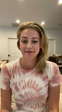 Annette, 32, United States