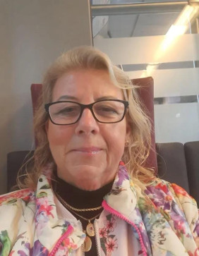 Simon Oliver, 55, United States