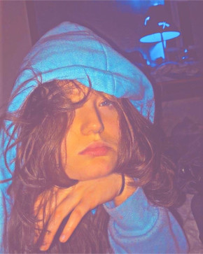 Roselillie, 18, United States