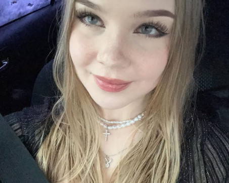 Anni, 19, Finland