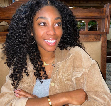 ElizabethV, 29, United States