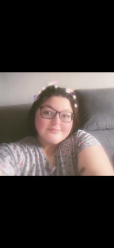 Katie, 24, United Kingdom