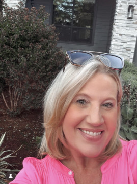 Carolyn Love, 48, United States