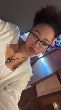 Bella Cottrell, 18, United States