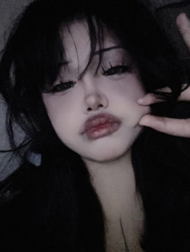 Yuna, 18, United States
