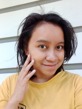 Yola, 26, Indonesia
