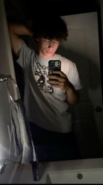 Quinn, 19, Canada
