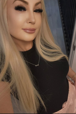 Kristen, 32, United States