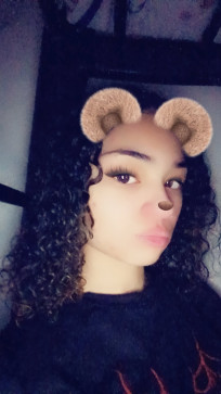 Naomi, 19, United States