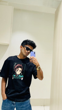 Sam, 19, India