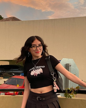 Emma Ava, 23, United States