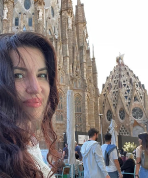 Juana, 35, United Kingdom