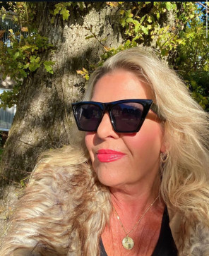 Beth Morgan, 58, United States